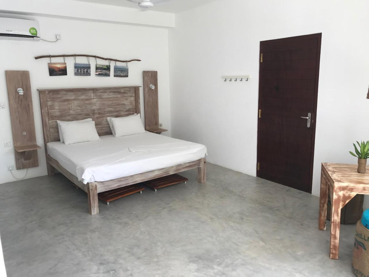 Jippie The Villa Хикадува Екстериор снимка