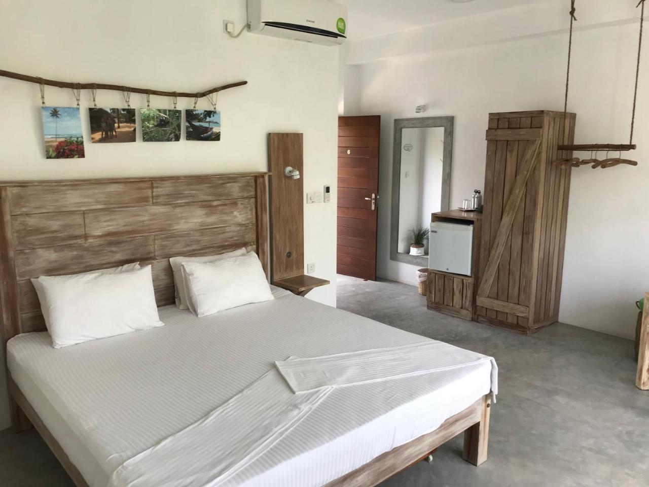 Jippie The Villa Хикадува Екстериор снимка